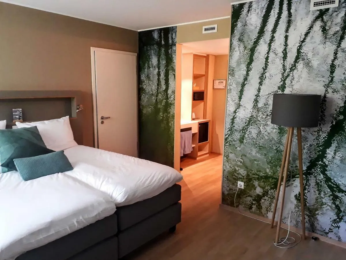 Peitche Lauer Hotel Useldange 3*,